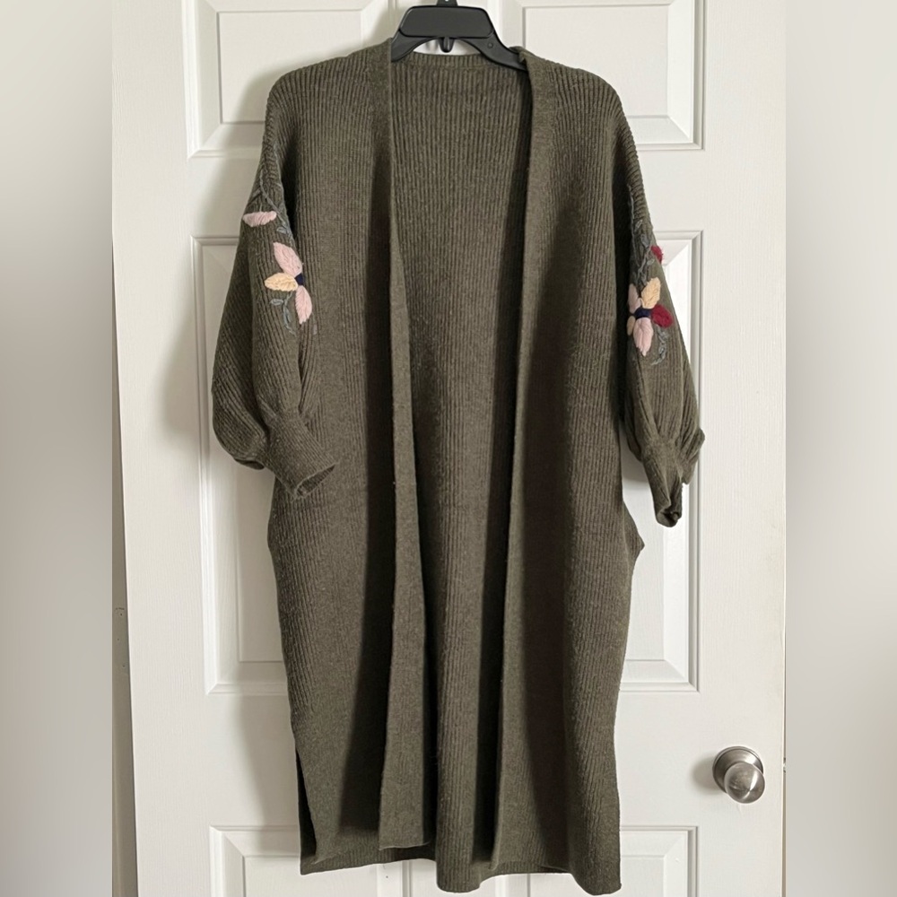 Olive knit embroidery pattern long cardigan coat